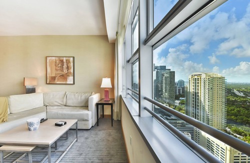 Brickell Apartment | Beautiful Executive Apartment in the Heart of Brickell