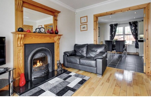Muff House | Beautiful family home in Donegal, just 10 mins from Derry city centre