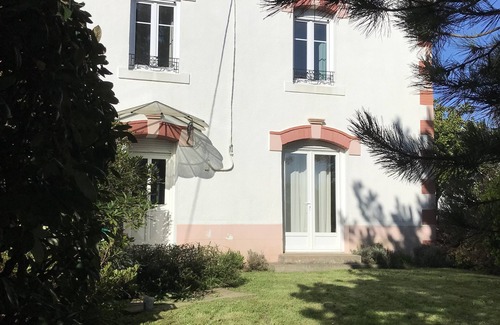 Combrit House | Beautiful family home - sleeps 10 - 3 min from the beach