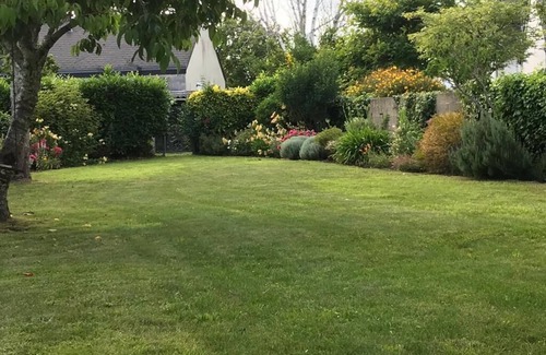 Combrit House | Beautiful family home - sleeps 10 - 3 min from the beach