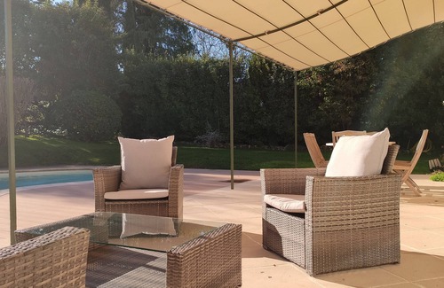 Le Cannet Villa | Beautiful family villa in a peaceful setting, not overlooked, with private swimming pool
