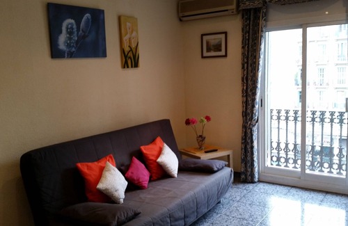 El Camp de l'Arpa del Clot Apartment | Beautiful flat in the Eixample next to GAUDI´s Temple SAGRADA FAMILIA
