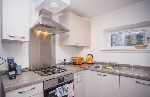 City Centre Glasgow Apartment | Beautiful Flat with Panoramic Views over the City