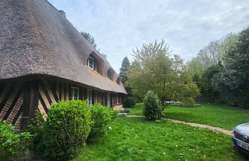 Malleville-sur-le-Bec House | Beautiful cottage with heated swimming pool and large unoverlooked garden