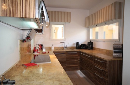 Les Termes Apartment | Beautiful apartment with sea view in Mandelieu