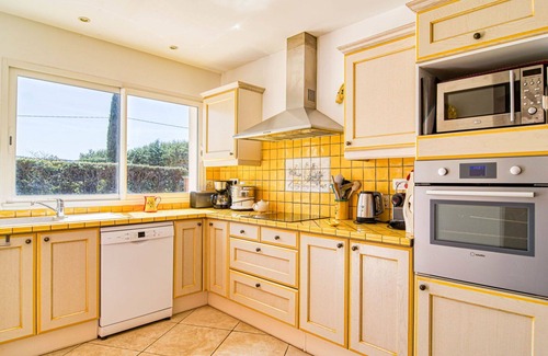 Montfort-sur-Argens House | Beautiful private villa for 8 guests with private pool, A/C, WIFI, TV and terrace
