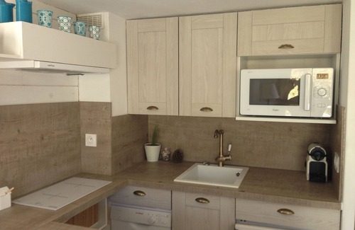 Saint-Palais-sur-Mer Apartment | Beautiful apartment direct access beach