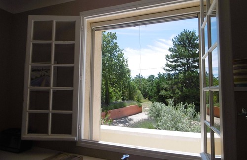 Saint-Saturnin-les-Apt Cottage | Beautiful charming gite, single storey for 7 people, pool, St Saturnin