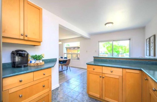 London House | Beautiful, Furnished, Clean, Well Situated House with Utilities (4Bed, 1.5Bath)
