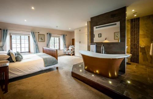 Bowness-on-Windermere House | Beautiful Grade 2 listed building- Single Dwelling