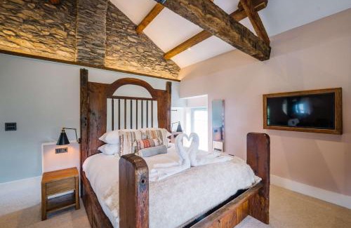 Bowness-on-Windermere House | Beautiful Grade 2 listed building- Single Dwelling