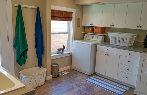 Netarts House | Beautiful Garden home by the Bay!