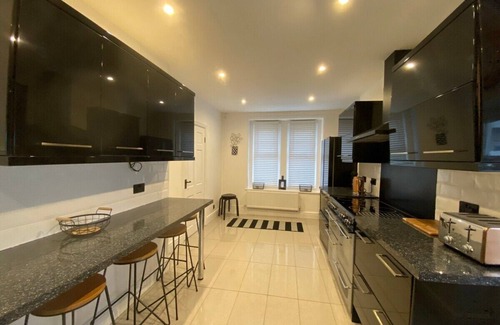 Llandudno Cottage | Beautiful cottage in downtown Llandudno