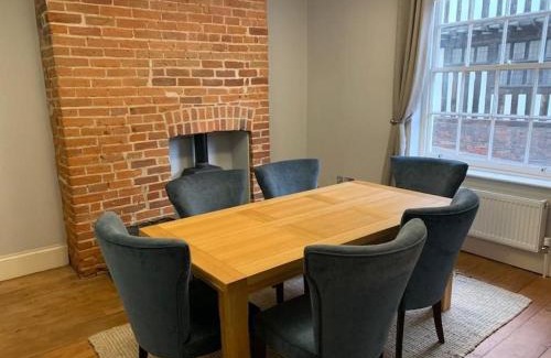 Colchester House | Beautiful Georgian townhouse in central Colchester