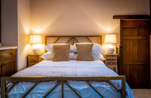 Bowness-on-Windermere House | Beautiful Grade 2 listed building - West Wing