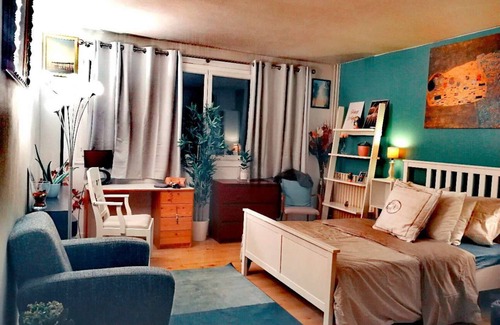 19th Arrondissement Apartment | Beautiful Grand Studio Paris