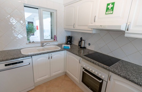 Alpouvar Apartment | Beautiful Ground floor South Facing APT 2 bed 2 bath with Free WIFI Uk TV!