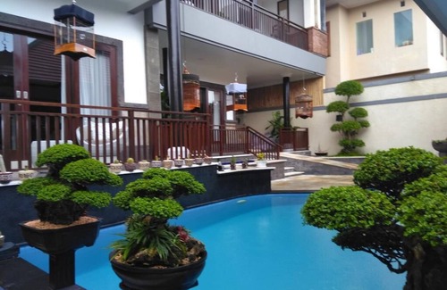 Buwit Villa | Beautiful Guestroom in Canggu with Balcony