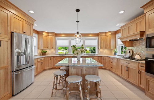 Mystic - New London House | Beautiful Harbor view home w/2 decks, walking distance to the center of Mystic.