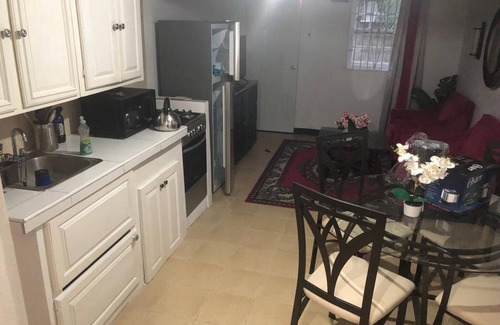 Tower Isle Apartment | Beautiful hideaway one bedroom apartment