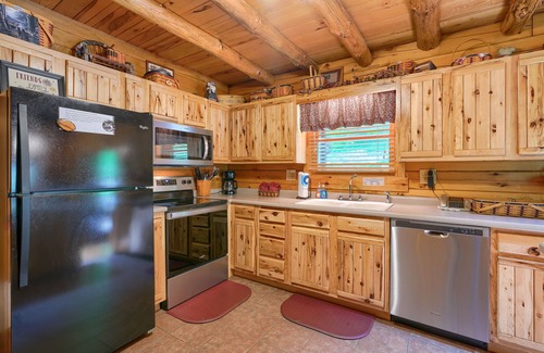 Logan Cabin | Beautiful hilltop cabin on 30 acres. Rustic charm and Hocking Hills living at its best!