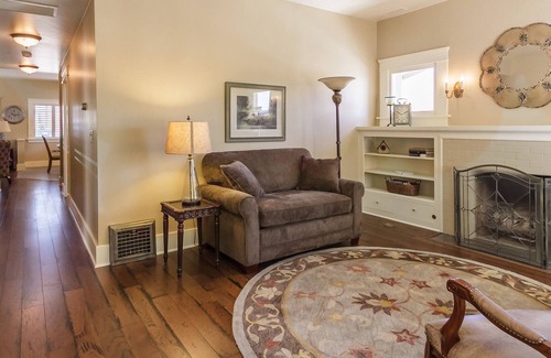 Nob Hill Cottage | Beautiful, Historic Home In Central Arizona Mountain Community