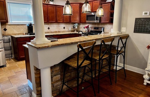 Hot Springs House | Beautiful Historic Home near Downtown Hot Springs!