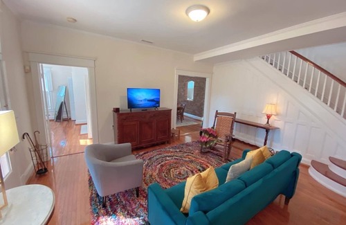 Murfreesboro House | Beautiful historic home in Downtown Murfreesboro-2 bedroom option-sleeps 6