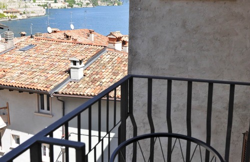 Limone sul Garda Apartment | BEAUTIFUL HOLIDAY LEMON TWO ROOMS BALCONY/TERRACE ~ Ap. 10