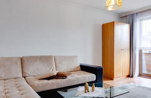 Ulrichsberg House | Beautiful Holiday Home in Ulrichsberg with Balcony