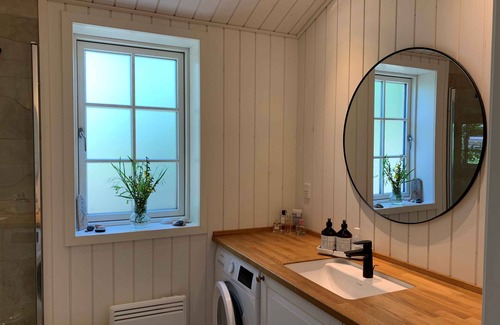 Ronne House | Beautiful holiday home, from 2021, with a lovely seaview