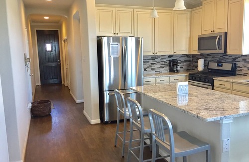 Wetmore House | Beautiful home 5 min drive from main SA attractions