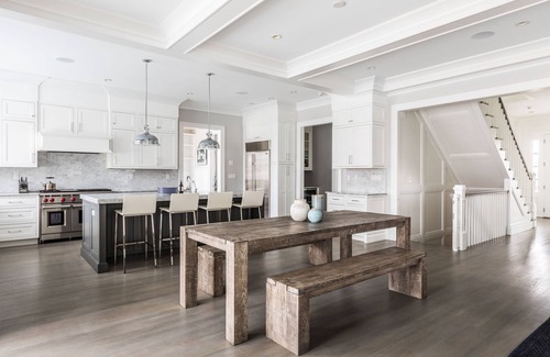 Southampton House | Beautiful Home, Backyard, Pool and Patio in Southampton