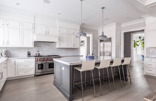 Southampton House | Beautiful Home, Backyard, Pool and Patio in Southampton