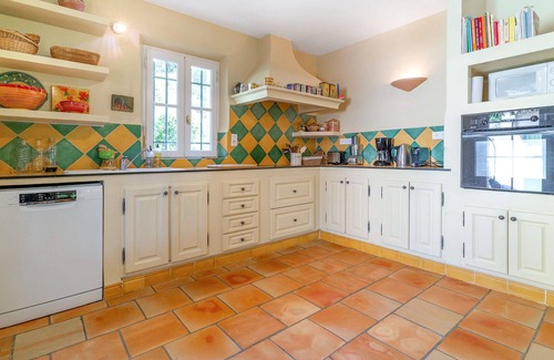 La Tour-d'Aigues House | Beautiful home in La Tour-d'Aigues
