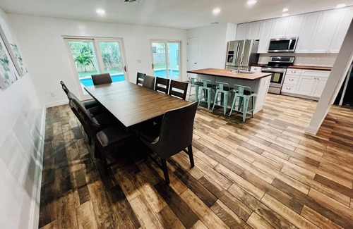 Vero Beach House | Beautiful Home Game Room + Guest House + Heat Pool & Jacuzzi Vero beach RENT88