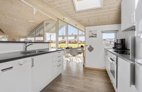 Skastrup House | Beautiful home in Bogense with WiFi