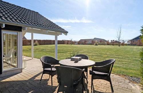 Skastrup House | Beautiful home in Bogense with WiFi