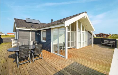 Lild Strand House | Beautiful Home In Frstrup With Wifi
