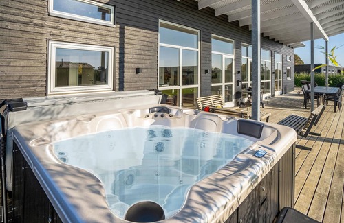 Fynshav House | Beautiful home in Haderslev with sauna