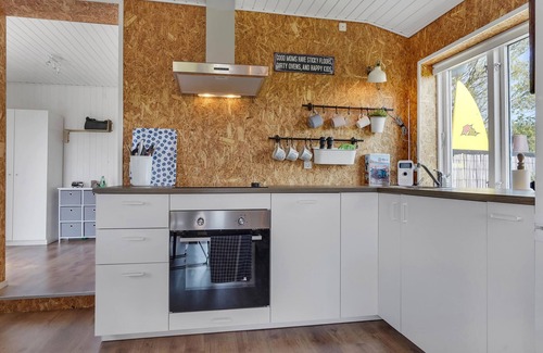 Hejsager Strand House | Beautiful home in Haderslev with WiFi