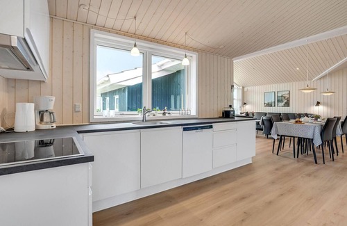 Odde House | Beautiful home in Hadsund with sauna