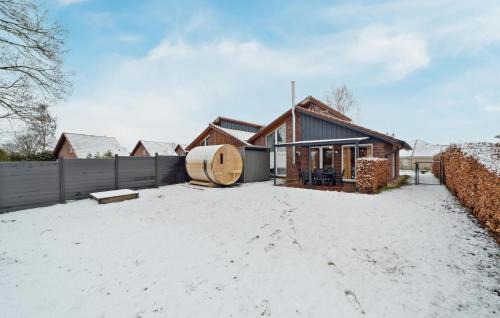 Haren Apartment | Beautiful Home In Haren With Kitchen