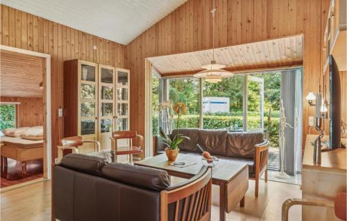 Skovgaarde House | Beautiful Home In Herning With Wifi