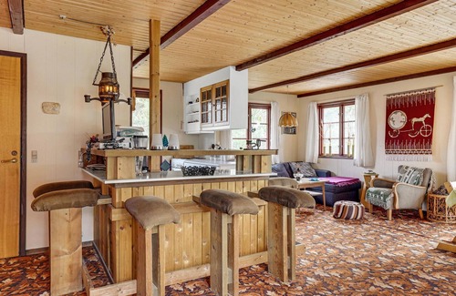 Hojby House | Beautiful home in Højby with WiFi