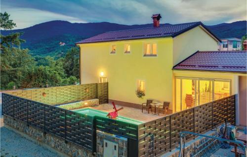 Kuceli House | Beautiful Home In Jurdani With Wifi