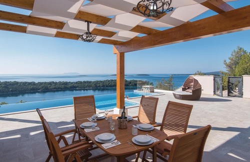 Blato House | Beautiful home in Karbuni