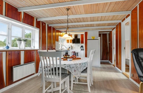 Læsø House | Beautiful home in Læsø with kitchen
