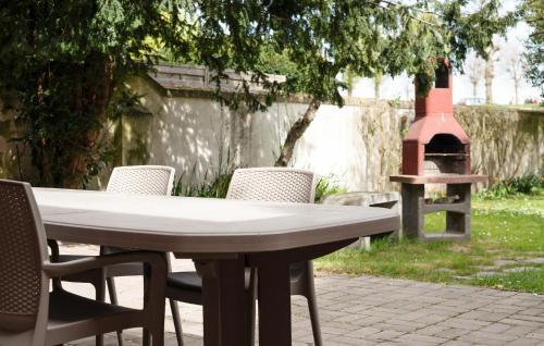 Le Crotoy House | Beautiful Home In Le Crotoy With Wifi