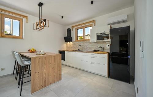 Veliko Trojstvo House | Beautiful Home In Maglenca With Sauna